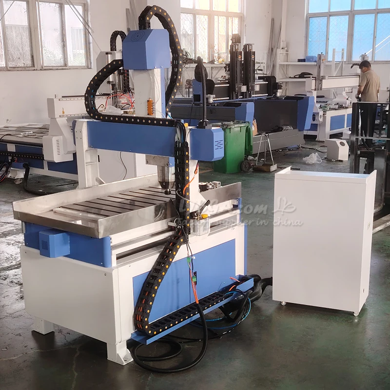 LY 6090 CNC Metal Milling Machine 3.7KW Spindle 24000RPM XYZ 600x900x270mm Feed 300mm MACH3 USB System Water Tank Rotary Axis