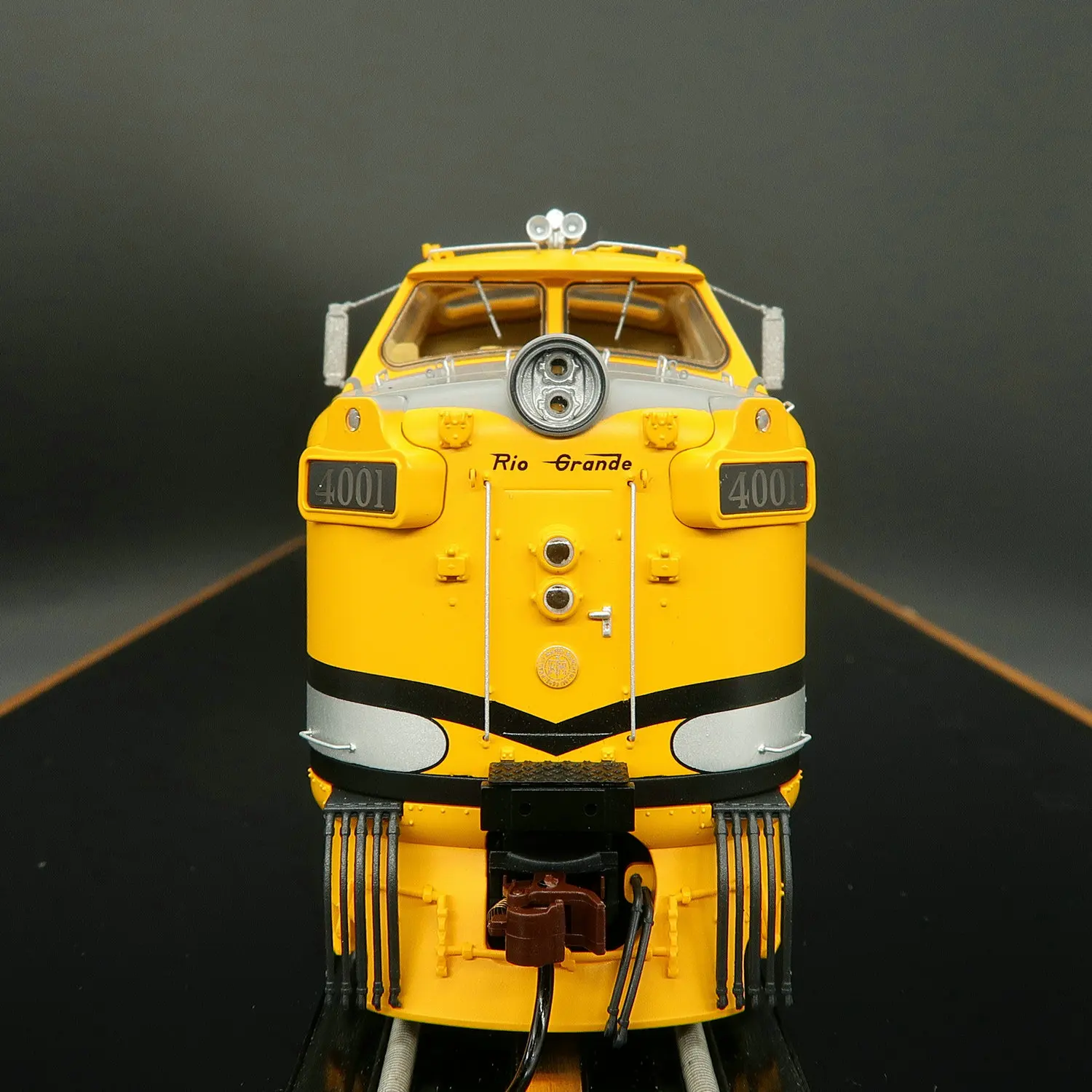 PIKO Train Model HO Type 1/87 97451-4-7 Rocky Mountain ML Digital Sound Internal Heat Locomotive 2 Optional Track Car Toys