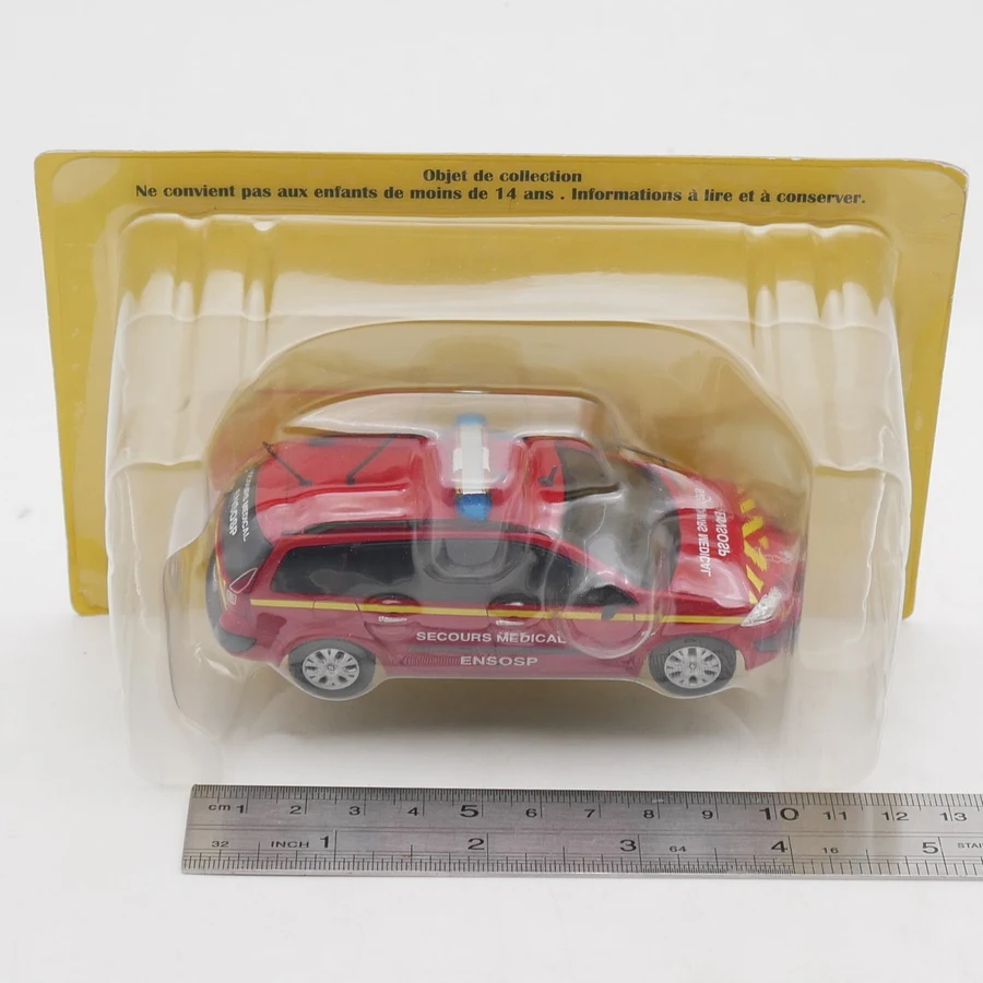 Diecast ixo escala 1:43 renault megane quebrar renault megane motor de bombeiros modelo de carro de brinquedo liga modelo de carro brinquedo colecionável presente
