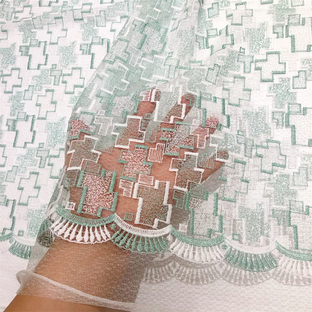 Neuer Stil Mesh-Stickerei Afrikanischer Spitzenstoff 2026 Hochwertige Spitze Wasserlösliche Modische Weiche Spitze 5 Yards – Detail 14