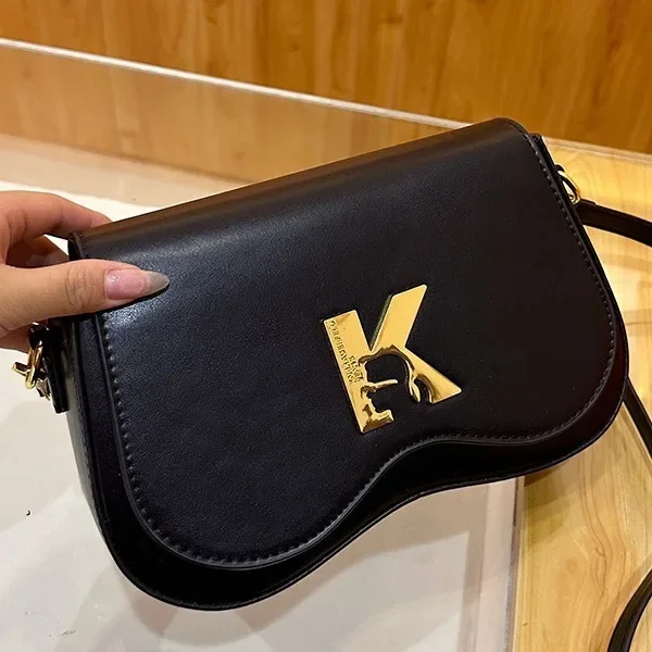 

Cross-border 2025 Fart Peach Small Square Bag - Women's Fashion Versatile Handheld Shoulder Crossbody Bag