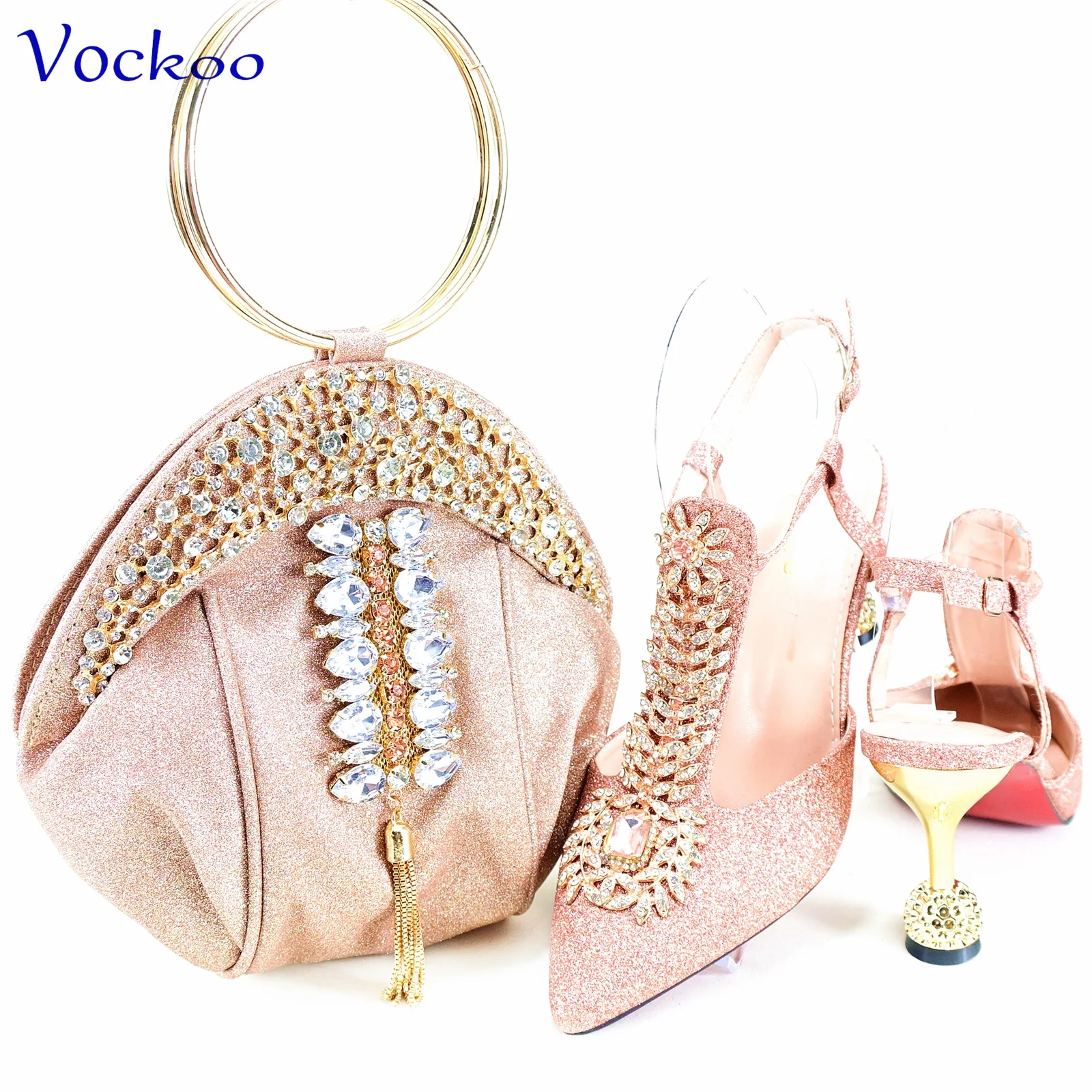 

Champagne Color New Design Nigerian Women Shoes and Bag Elegant Style African Ladies Pointed Toe Pumpsfor Wedding Party