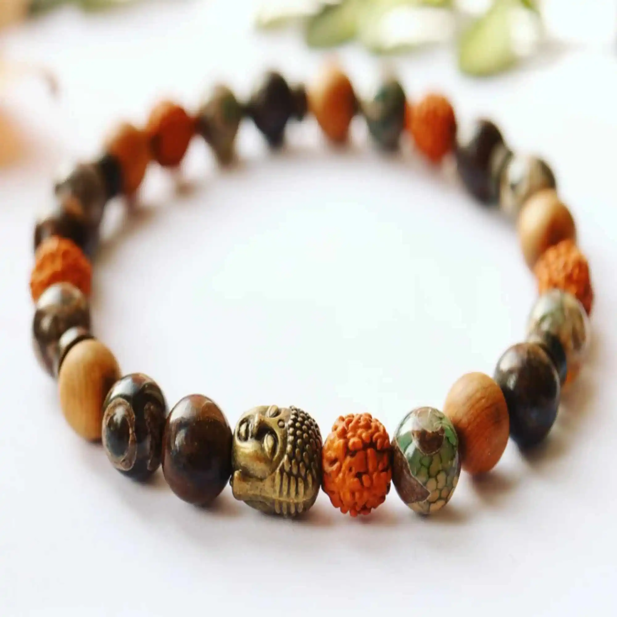 

8mm Rudraksha Tibetan dzi agate Cedar Wood Bronze Buddha Bracelet Blessing Beaded Spirituality Meditation National Style Glowing