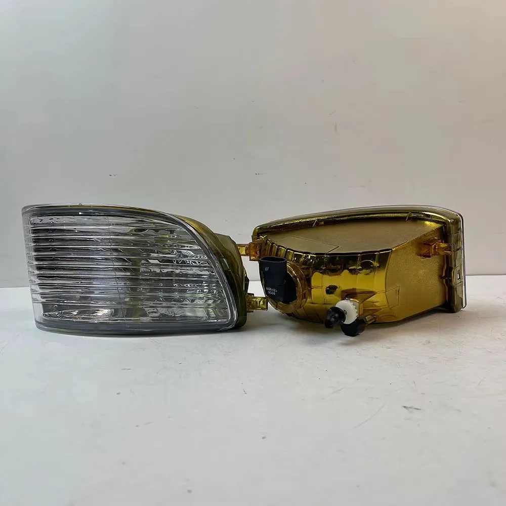 

Front Bumper Fog Lamp For Toyota Crown GRS182 2005-200981121-30260 81220-30260 81211-30290 81210-30290 A Pair