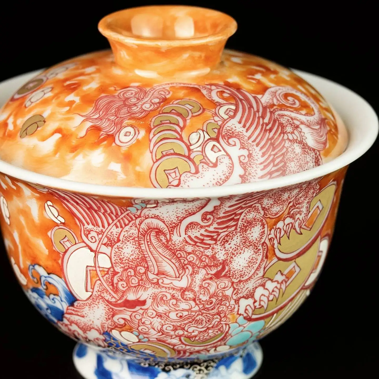 Sacred Mountain Blue And White Alum Red Hand-Painted Underglaze Pixiu Treasure Offering Ceramic Gaiwan Jingdezhen Handmade Tea