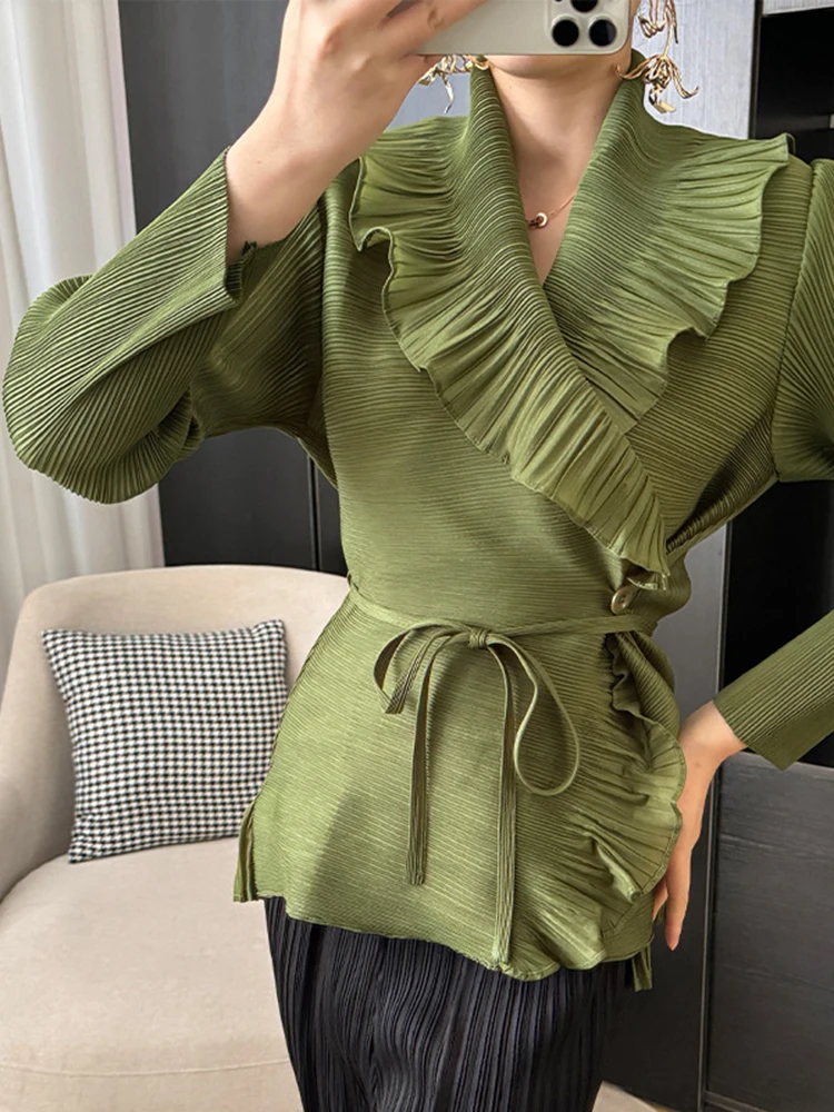 LANMREM Designer Pleated Shirt For Women Long Sleeves Ruffles Belt Waist Solid Color Female Chic Top 2024 Spring New 2DA3800