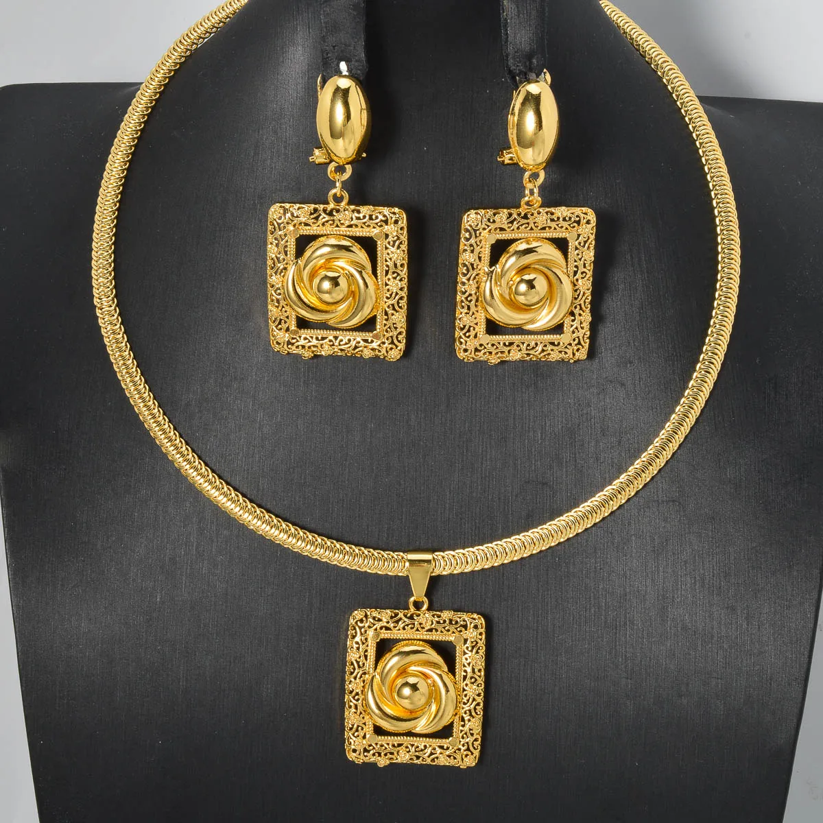 ZEADear Jewelry Sets 18K Gold Plated Female Cuban Pendant Romantic Rose Necklace Dubai Bridal Wedding Earrings Luxury Engagement