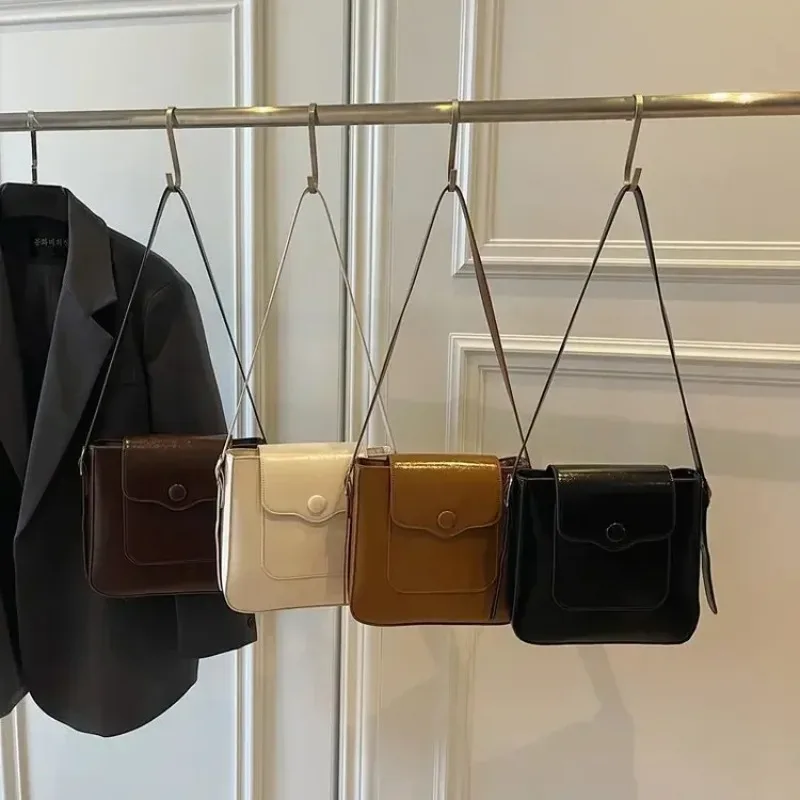 

2025 Leather Tote Bag Women's Large Capacity Shoulder/Handheld Purse Versatile Office Travel Work Essentials Handbag