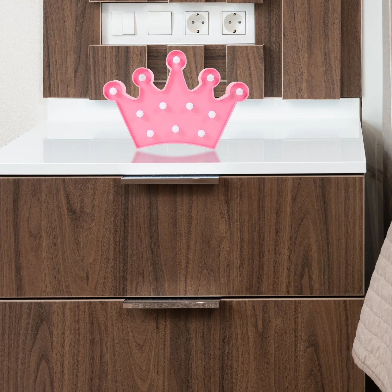 

1pc Crown Night Lamp Rechargeable Led Light Portable Mini Table Decor For Bedroom Party Festival Gift Random Color