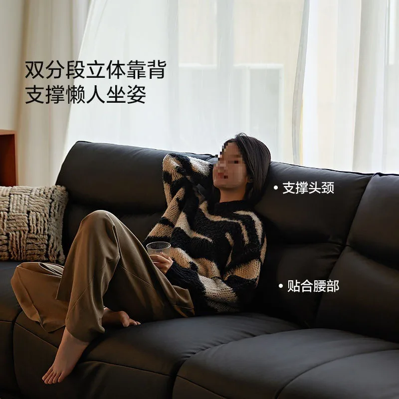 Большая черная корова, мягкий островный диван, светлый роскошный стиль, клавиши фортепиано для гостиной