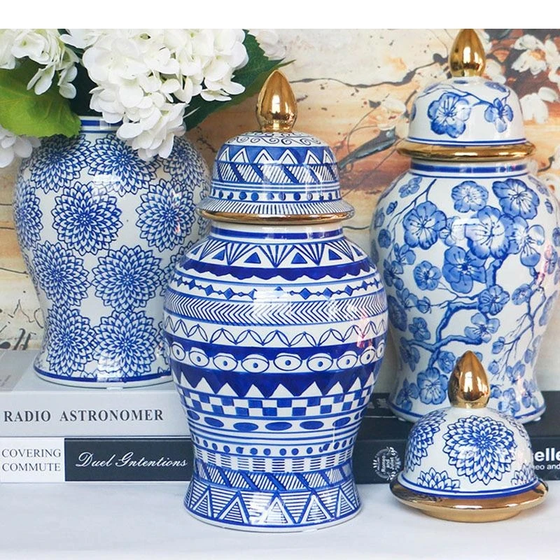 Gold Plated Blue and White Porcelain Ginger Jar with Lids Ceramic General Jars Retro Tea Caddy Floral Vases Desk Decoration