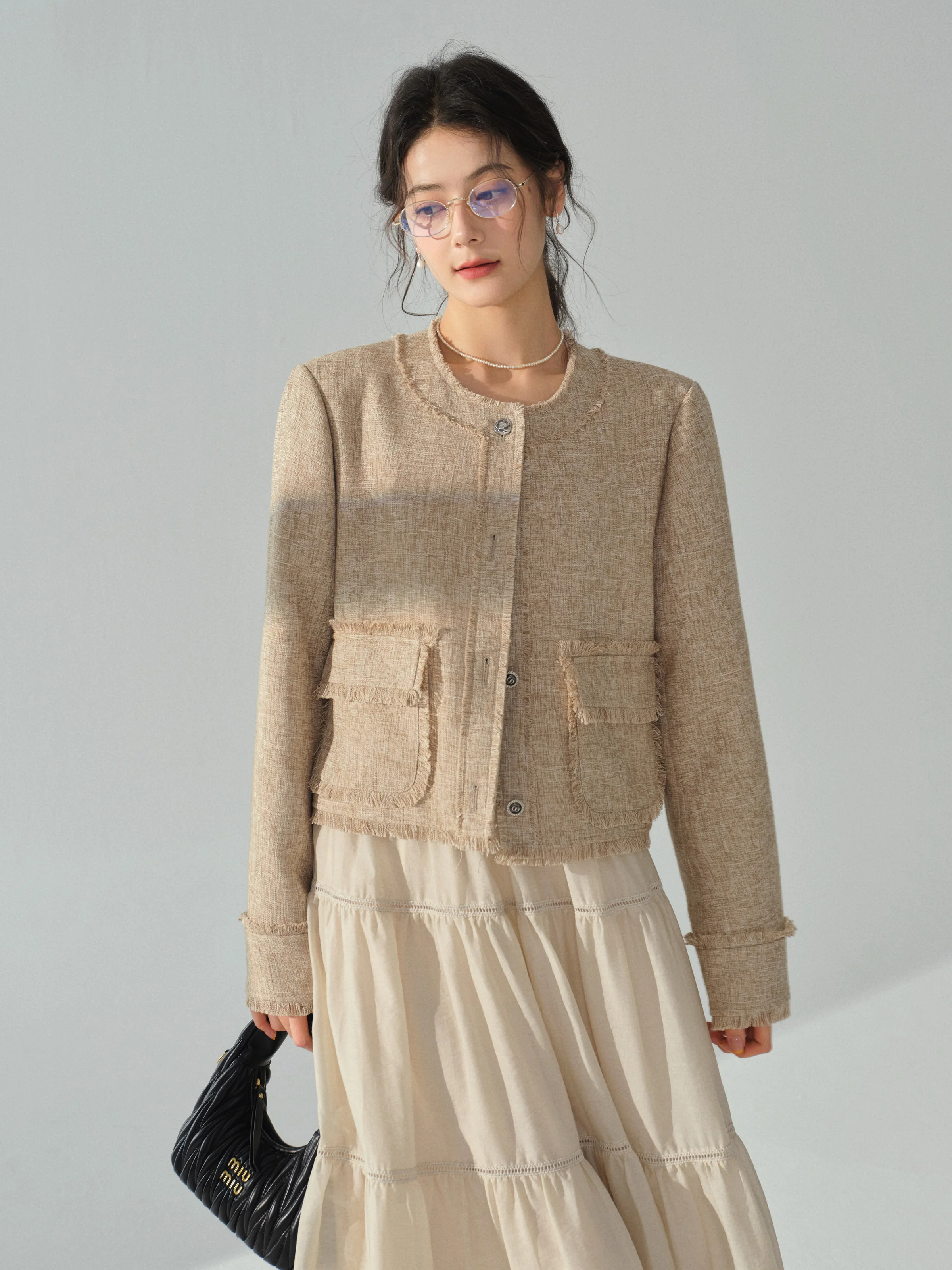 French Chic Tweed Jacket Women Round Neck Short Coat with Fringe Trim Elegant Loose Fit Outerwear Autumn Office or Casual Wear