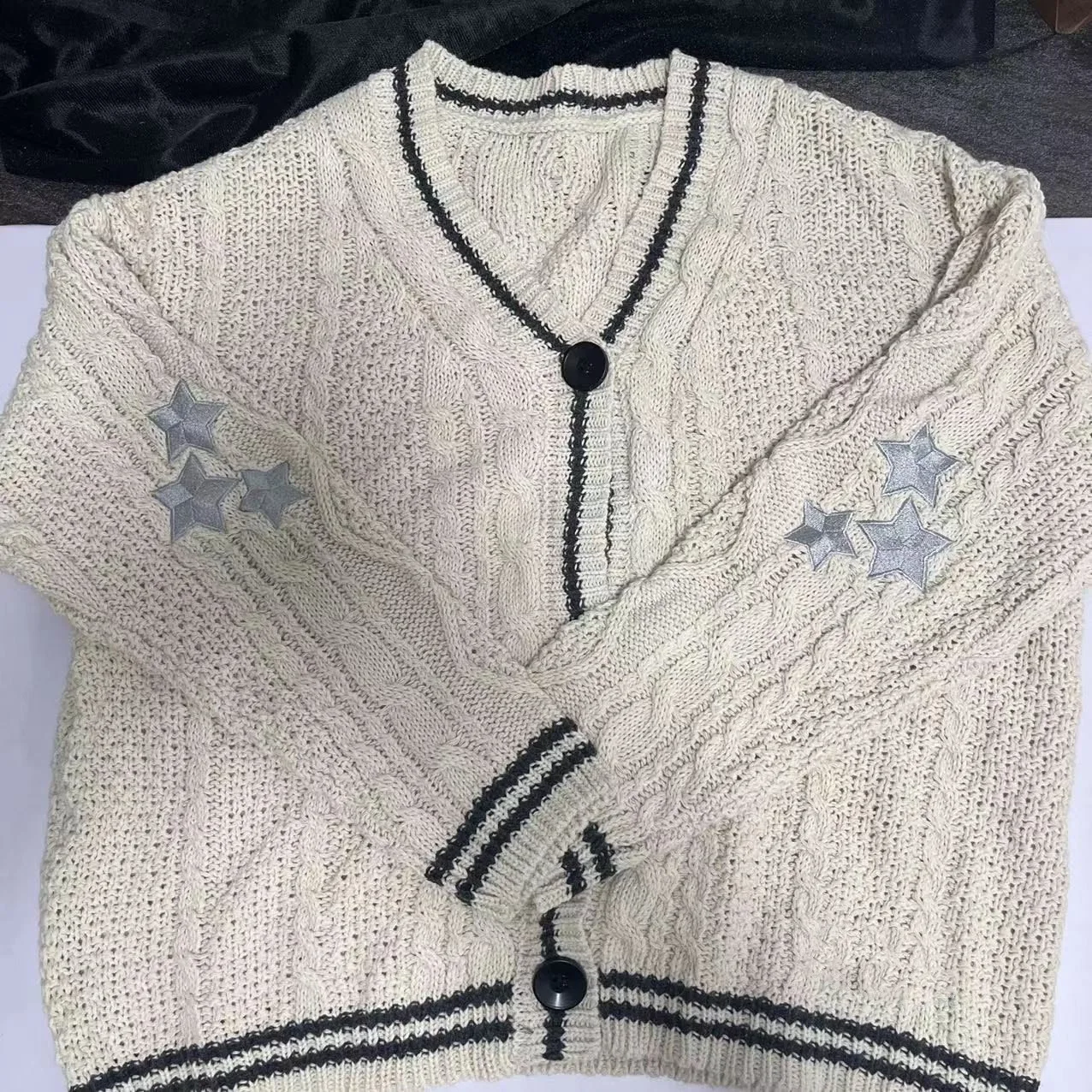 Giacca monopetto beige lavorata a maglia da donna Maglioni larghi con stella ricamata vintage singola Cardigan con petto Top a maniche lunghe