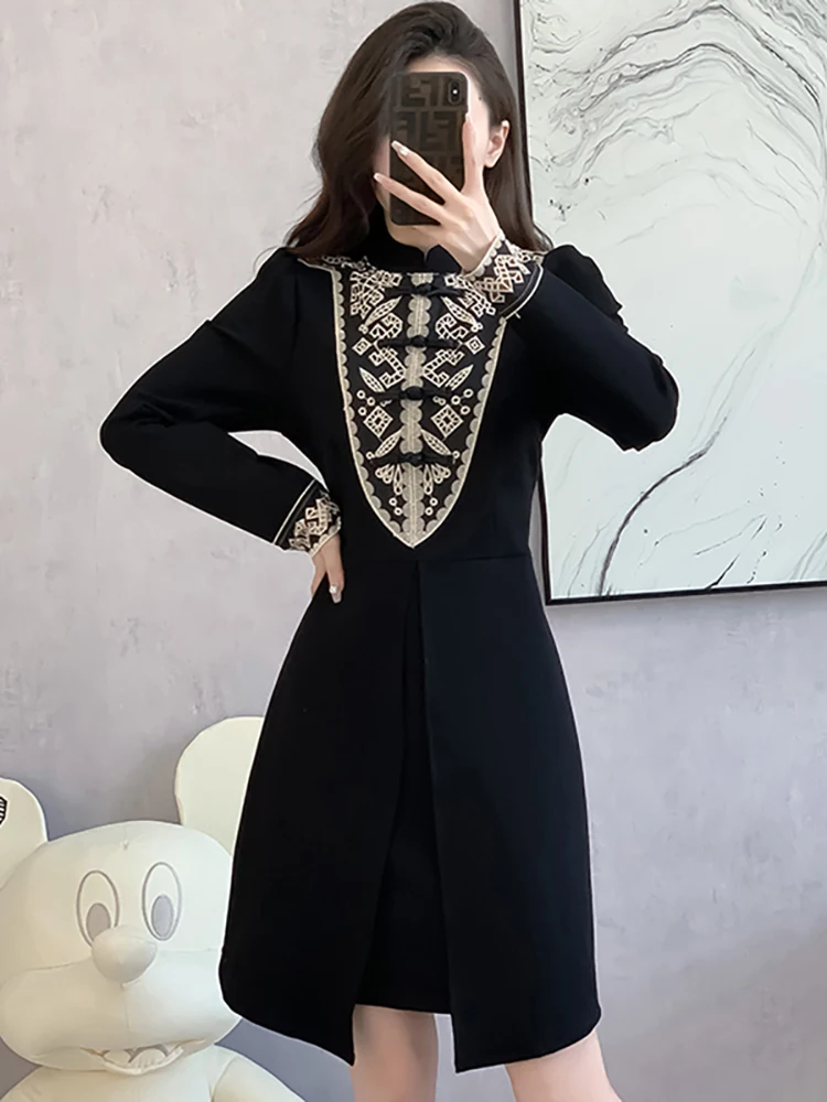 2024 New Black Patchowrk Embroidery Midi Dress Autumn Winter Korean Vintage Hepburn Dress Women Elegant Bodycon One Piece Dress