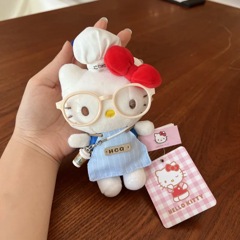 Süße Hello Kitty Kochmütze Schürze Glasse Serie Plüsch Rucksack Diy Anhänger Puppe für Mädchen Geschenk