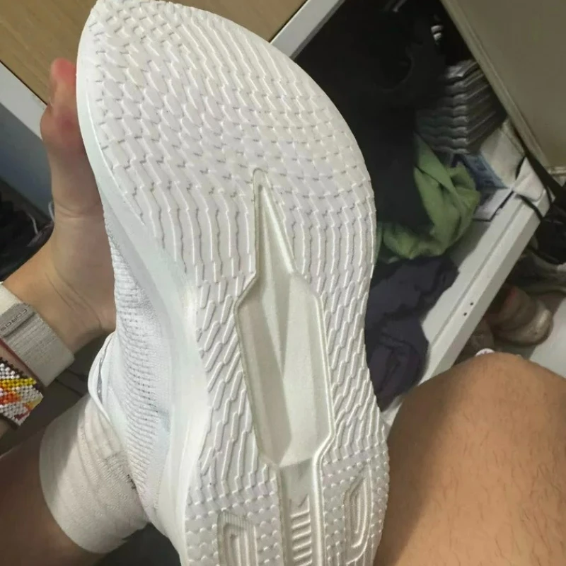 Luxury Brand Sport Shoes Men Women Carbon Plate Running Shoes Couples Mesh Breathable Training Shoe Unisex Super Light Gym Shoes