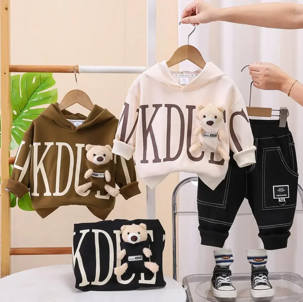 Luxury Designer Kids Clothes Spring Autumn Sets for Baby Boys Cartoon Letters Bears Hooded Sweatshirt And Pants Infant Outfits