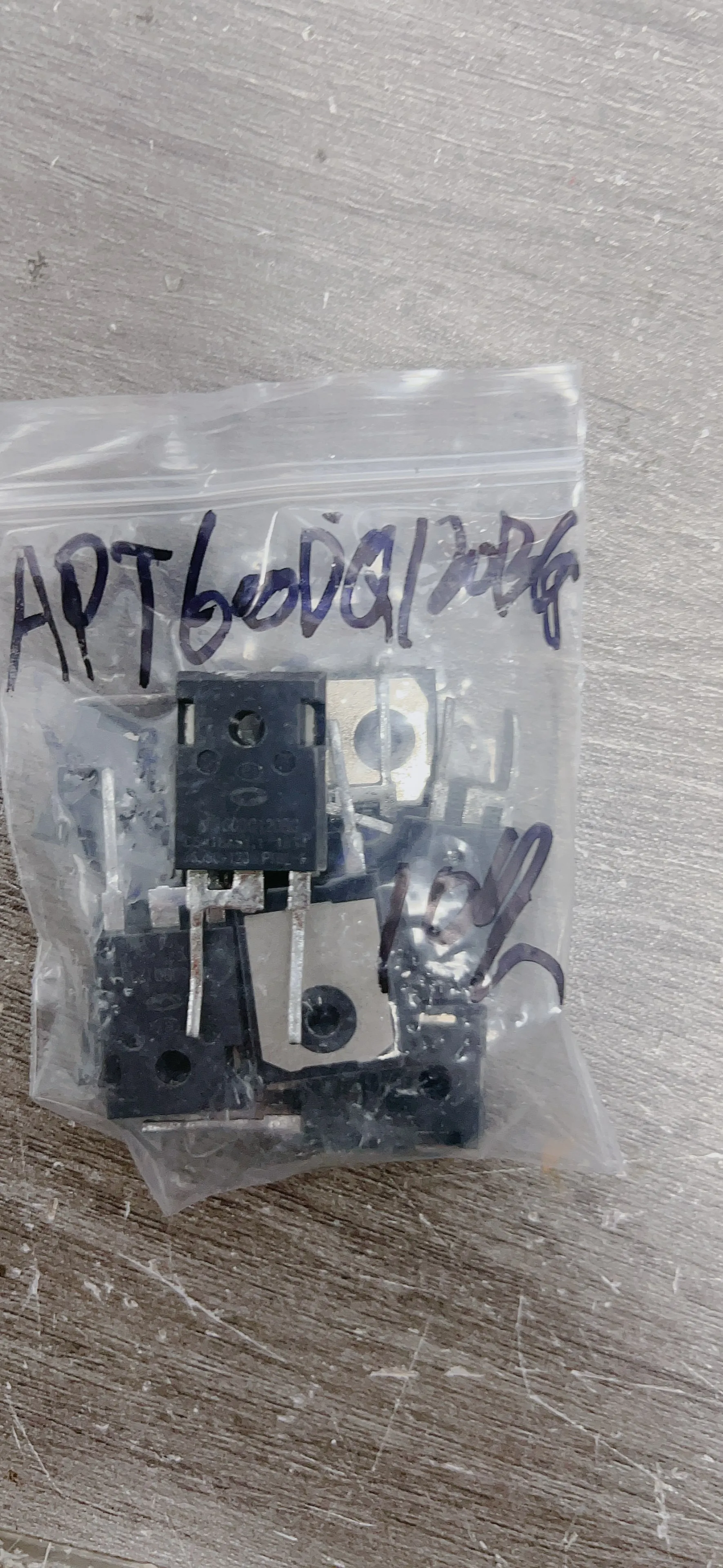 APT60DQ120BG APT60D…