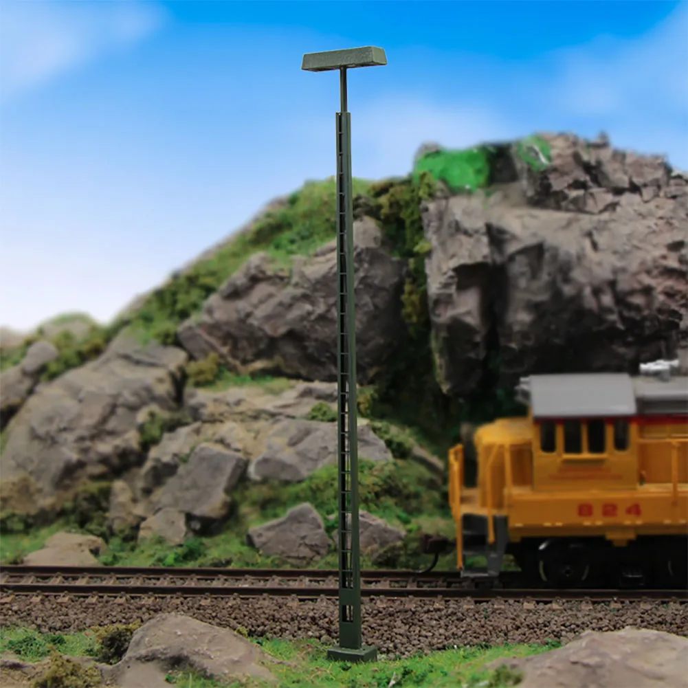 

Evemodel LQS54HO 3pcs Model Platform Lights Lattice Mast HO Scale 1:87 Lamp Track Light Two-LEDs 12cm Bright White