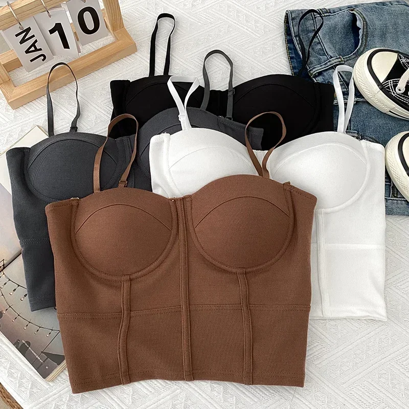 Top Cropet Donna: La Scelta Perfetta per un Look Estivo Elegante e Comodo