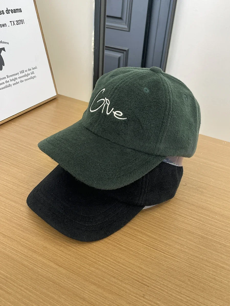 

Woolen embroidery letters show face small baseball cap women's autumn and winter outdoor versatile thickened warm cap men