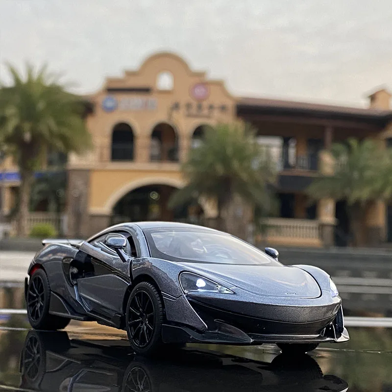 1:32 McLaren 600LT Alloy Sports Car Model Diecasts & Toy Vehicles Metal Toy Car Model High Simulation Collection Gift