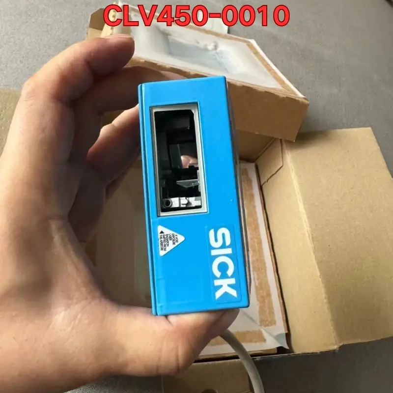 

Новый промышленный сканер штрих-кодов CLV450-0010. Последние цены на 2026 год.