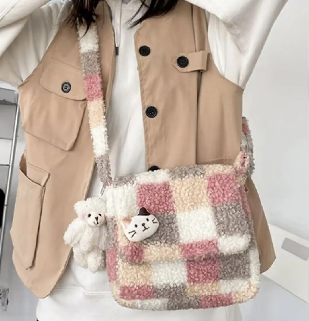 Women Small Plush Shoulder Bag Ladies Checked Plaid Crossbody Bag Casual Cute Messenger Bags Girls Zipper Purse Lamb Like Tote