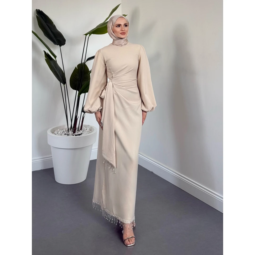 

Aura A Word Robe Designer Luxe Custom Made Evening Dresses for Woman Party Wedding Dresses and Evening Round Neck Tassel Elegant