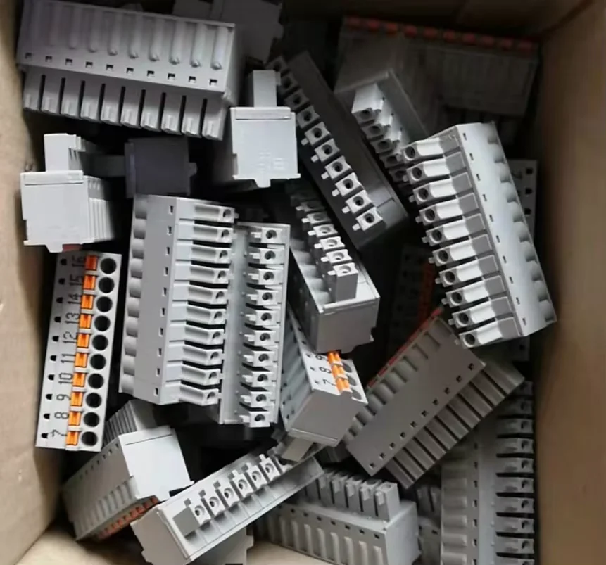 فينيكس الاتصال FK-MCP 1.5/ 10-ST-3.81 GY 1756317   موصل PCB 1898693   FK-MCP 1.5/ 6-ST-3.81 GY 1763867   MSTBA 2.5/ 2-G-5.08 GY