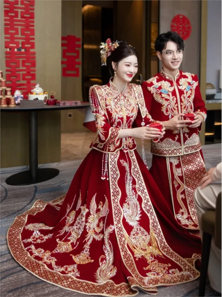 

New Chinese-style wedding dress and gown phoenix crown red dragon heavy industry short stature