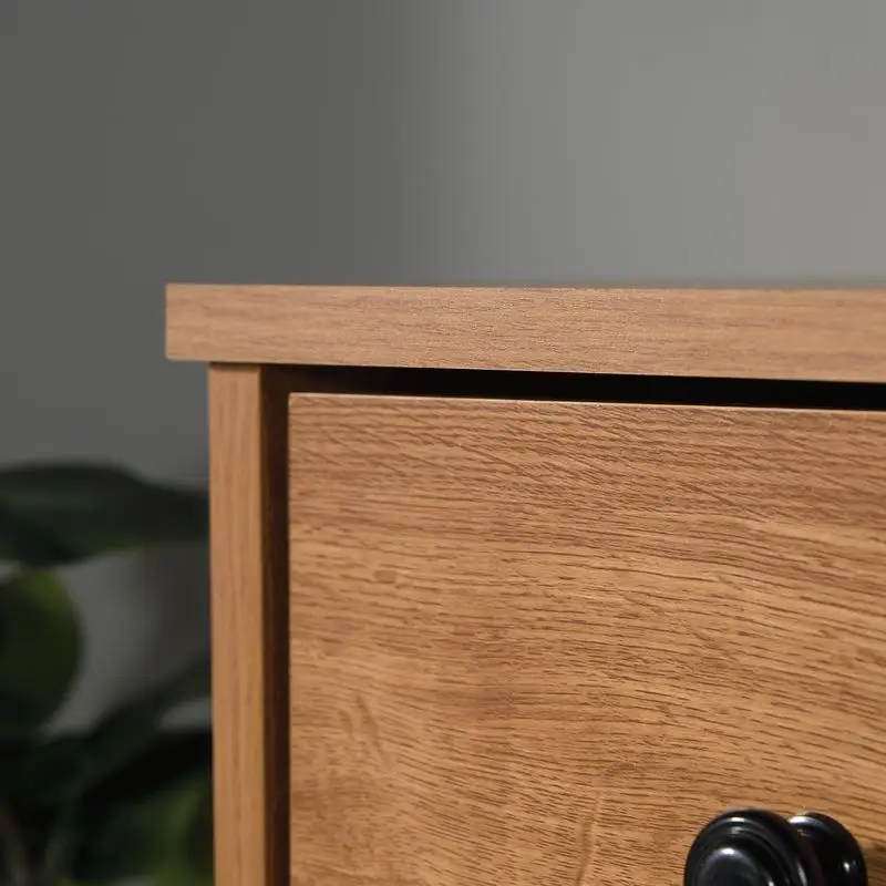 Komoda z 4 szufladami w kolorze brązowym do przechowywania i organizacji, stylowe meble do sypialni lub salonu, idealne na ubrania i...