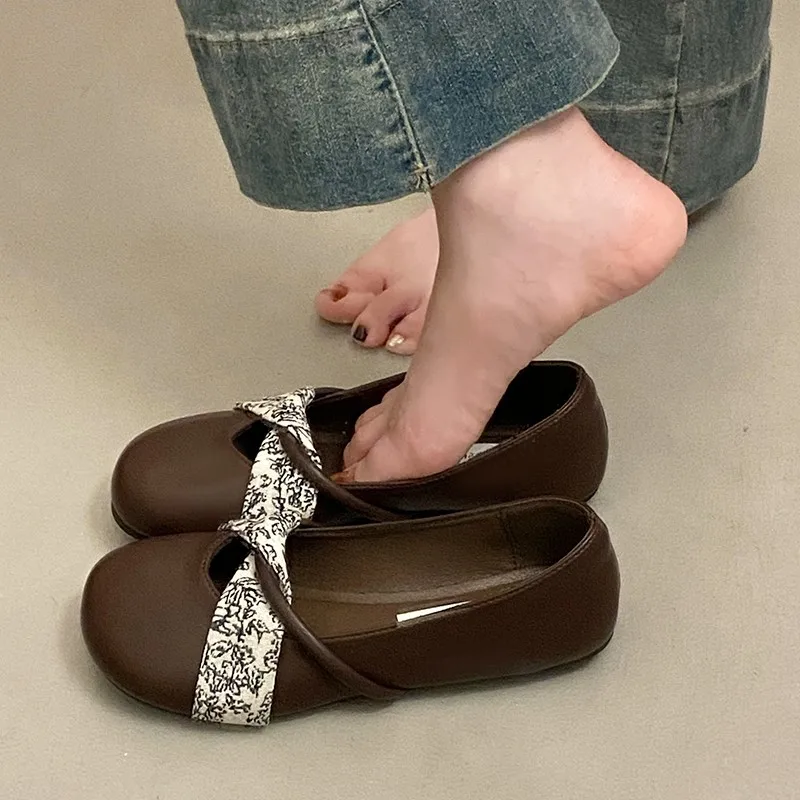 2025年秋新作 ソフトソール レディース フラットシューズ リボン飾り レトロ ラウンドトゥ スリッポン ローファー 多用途 通勤靴 女性用