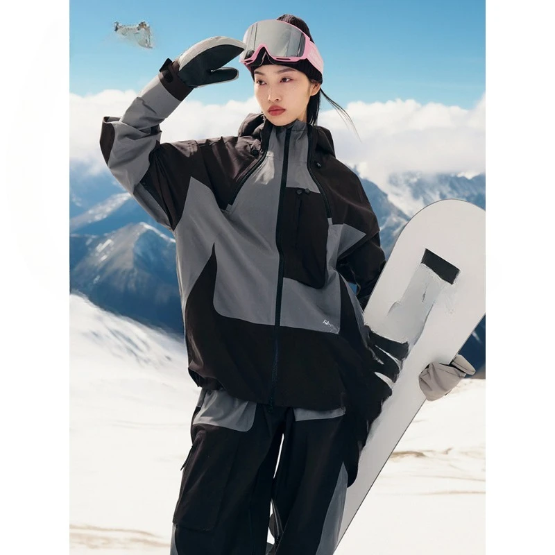 Ski suit women's lightweight waterproof and windproof 3L ski clothes and pants loose cold-proof snow clothes