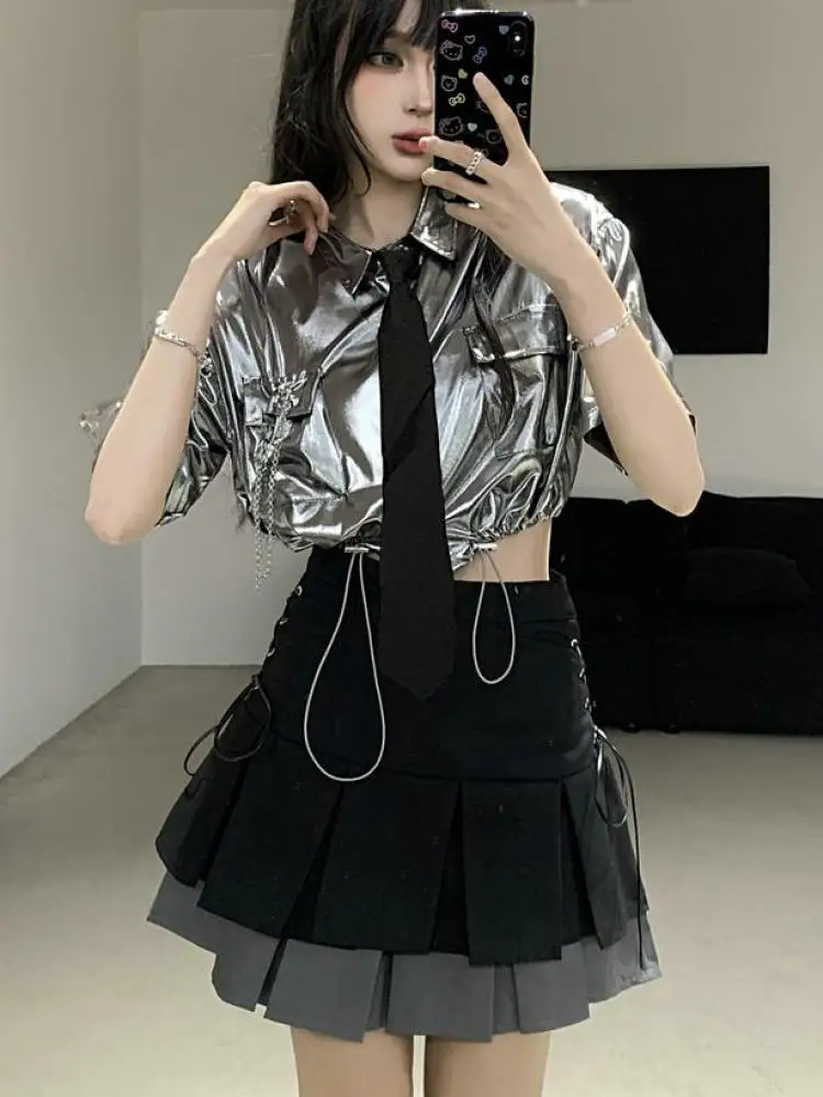 

Летняя женская серебряная однобортная рубашка с коротким рукавом и черно-серая лоскутная плиссированная мини-юбка с высокой талией, шикарный комплект из двух предметов