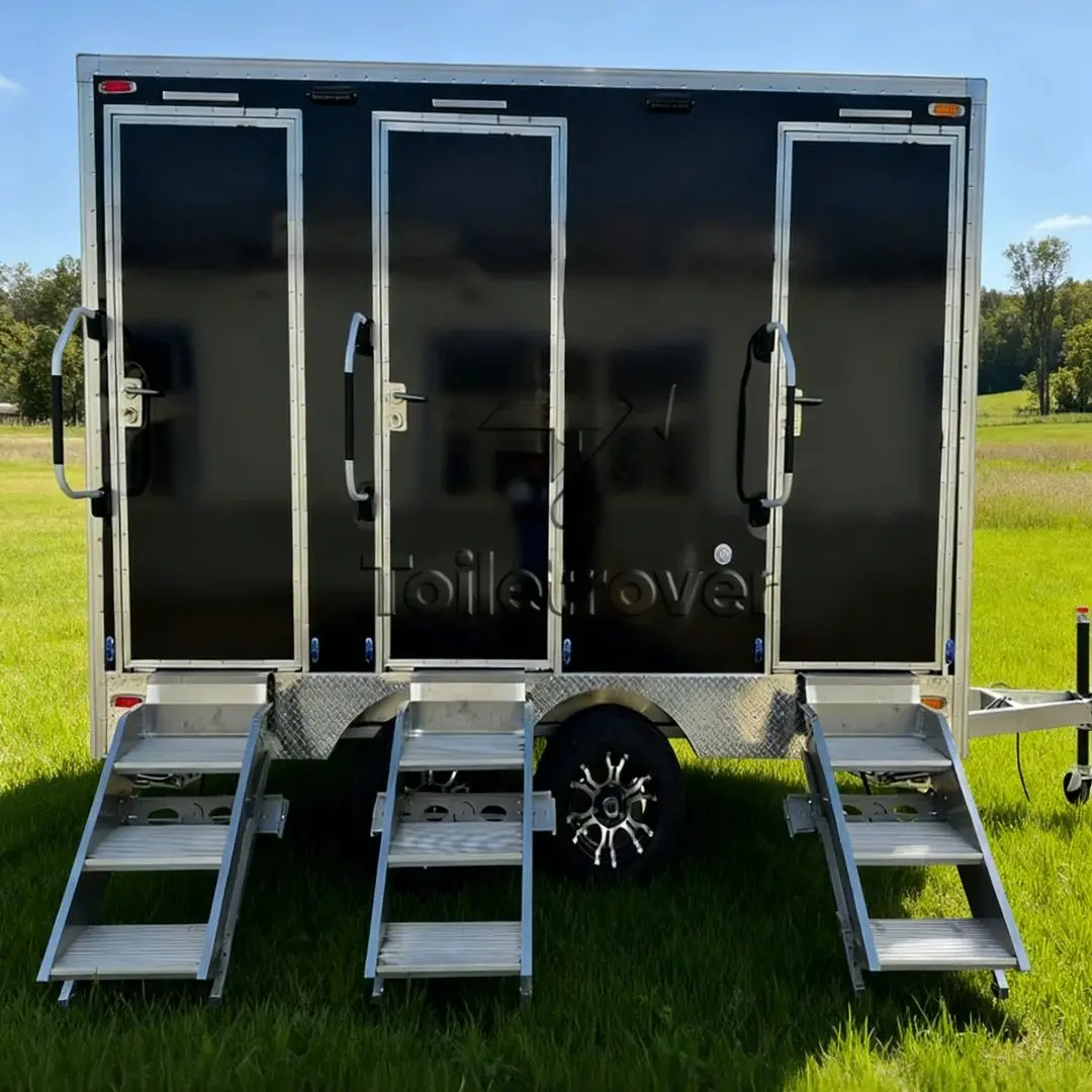 احصل على الدفء من خلال الطعام اللذيذ ويلباب شاحنة الطعام بشكل غير متوقع #1