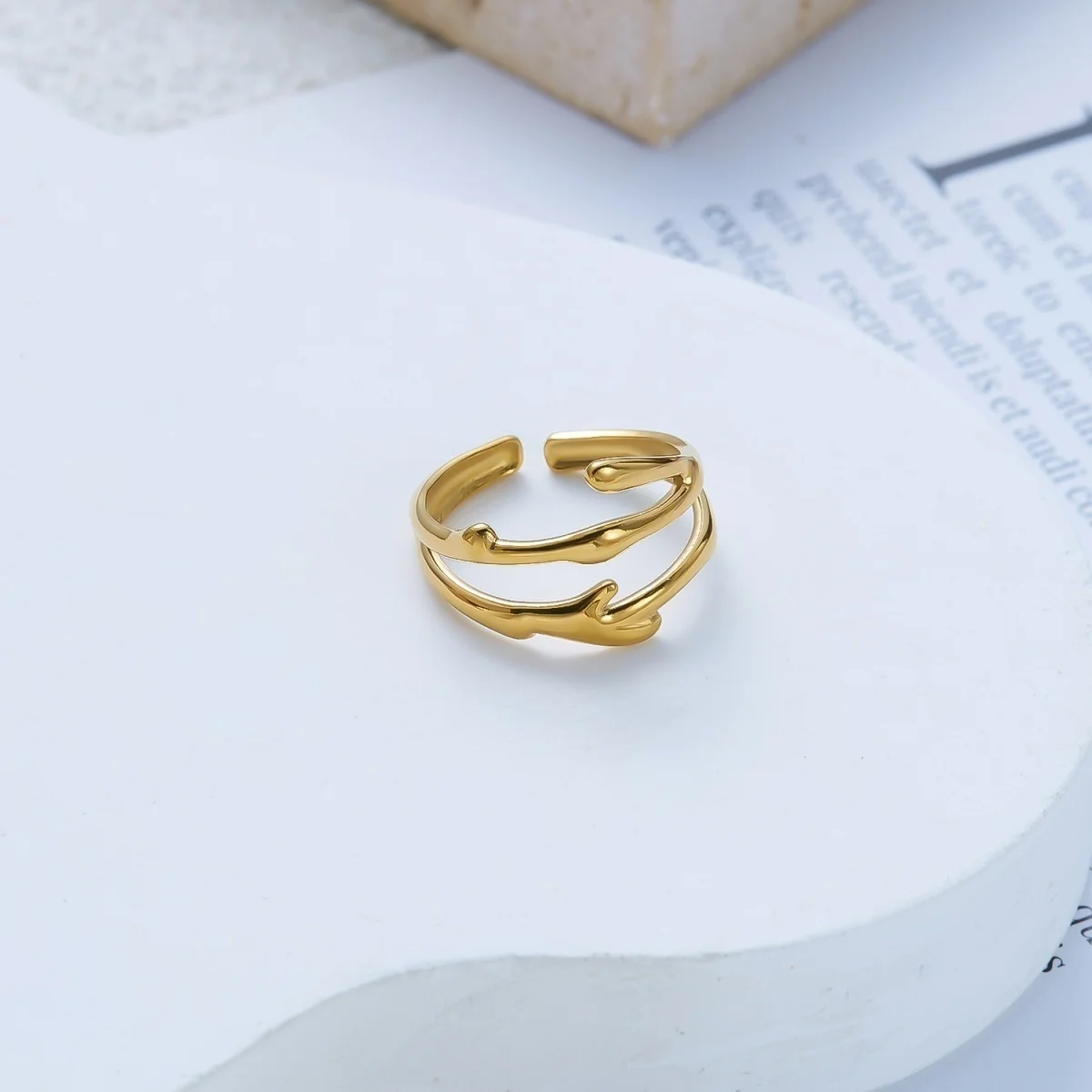 Punk-Ringe aus gehämmertem Edelstahl mit hohlem S-förmigem Blütenblatt- und Spiral-Design für Damen und Herren, trendiger geometrischer stapelbarer Fingerring-Schmuck – Detail 24