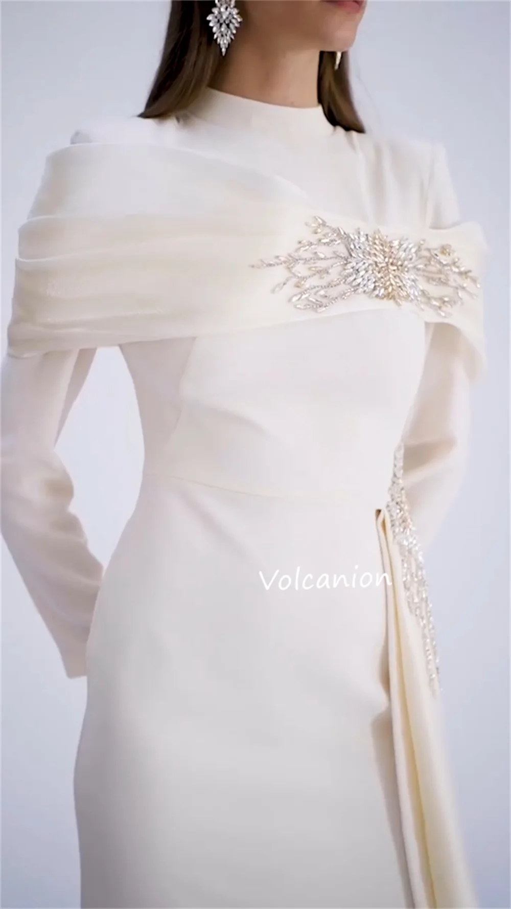 Jersey Malam Formal Kustom Gaun Panjang Kerah Tinggi A-line Manik-manik Berpayet Acara Dipesan Lebih Dahulu Klasik Indah