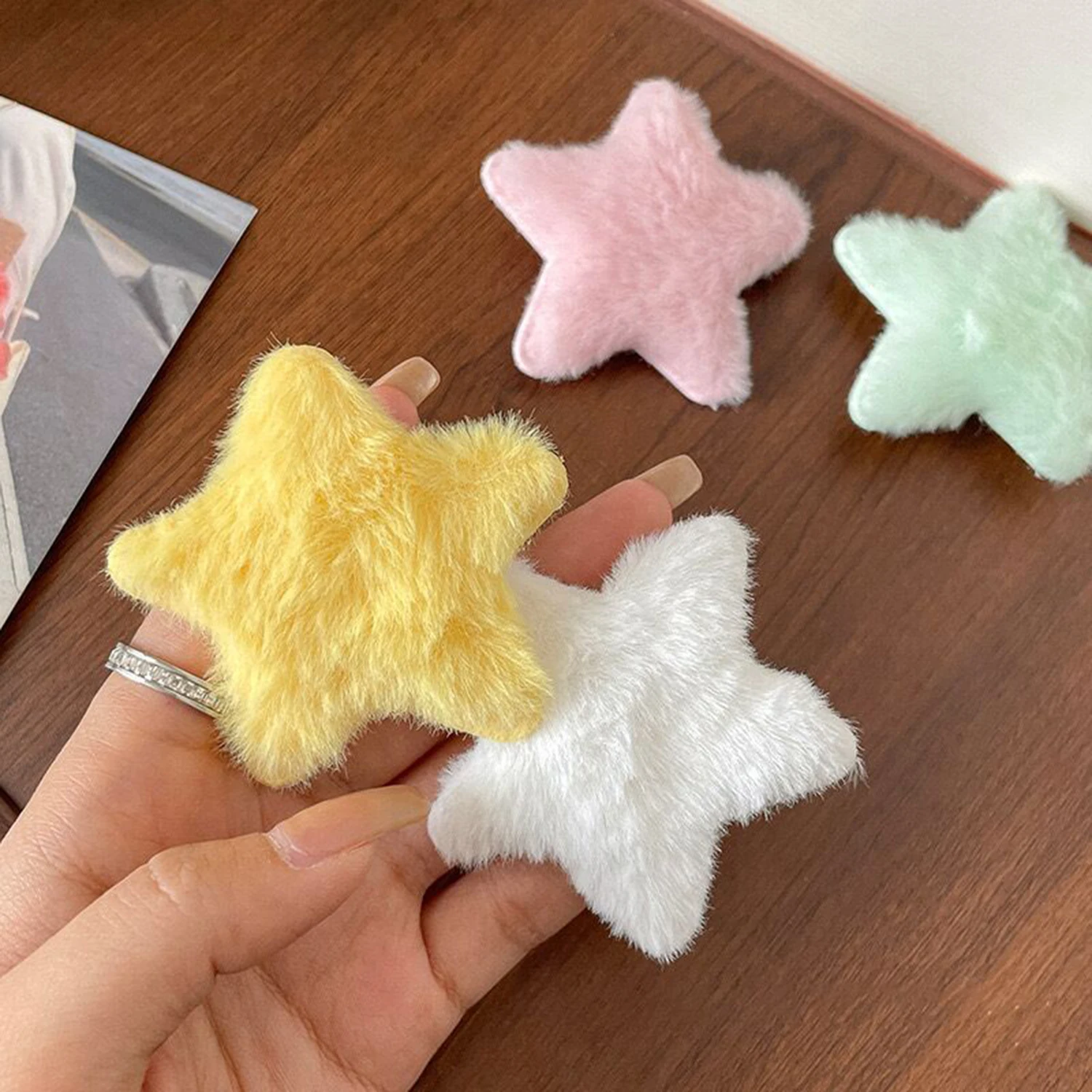 Hair Accessories Plush Star Hair Clip Cute Headdress Minimalist Style Plush BB Hairpins Ornament Sweet Fluffy Barrettes Ladies