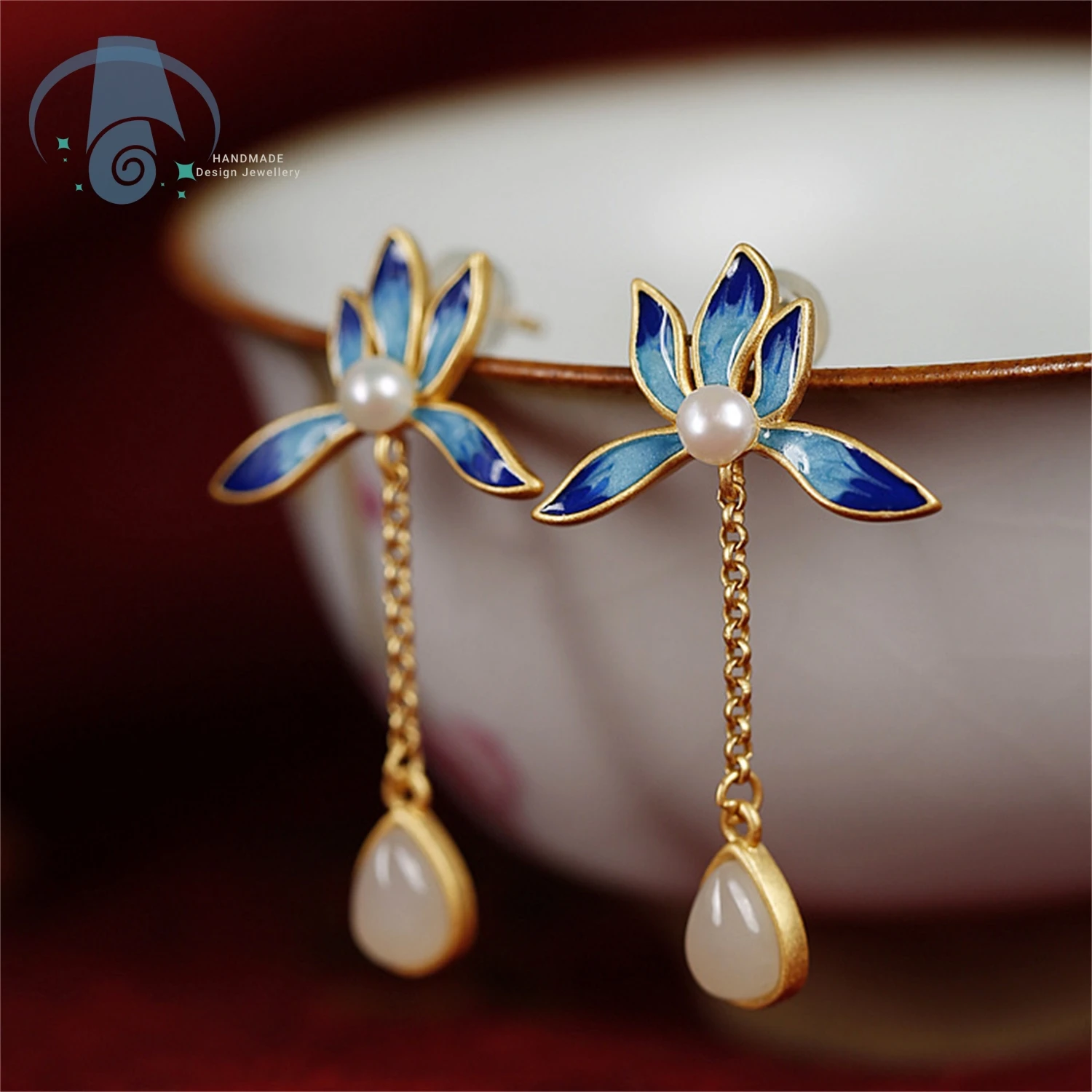 Hetian Jade Lotus Earrings Women Vintage Antique Elegant Light Luxury Drop Earrings Unique Charm Temperament Jewelry Natural Gem