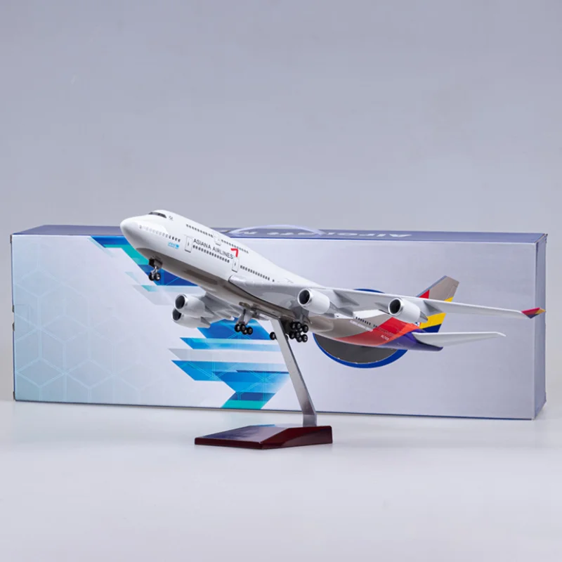 

1/160 Scale 47 CM Airplane B747 Korean ASIANA Airline Model W LED Light Diecast Resin Plane Toy Collection Fans Decoration Gifts