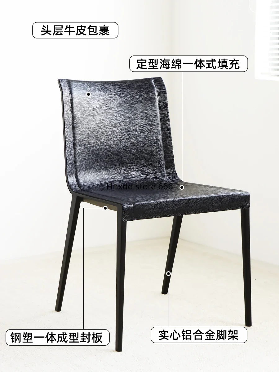 Italian minimalist saddle leather leather Charlotte chair