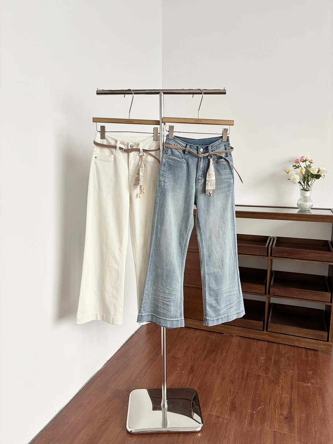 

Summer 2026 High Waist Slim Fit Chic Simple Denim Jeans Women's Micro Flare Pants Stylish Elastic Polyester Fiber Ladies Jeans