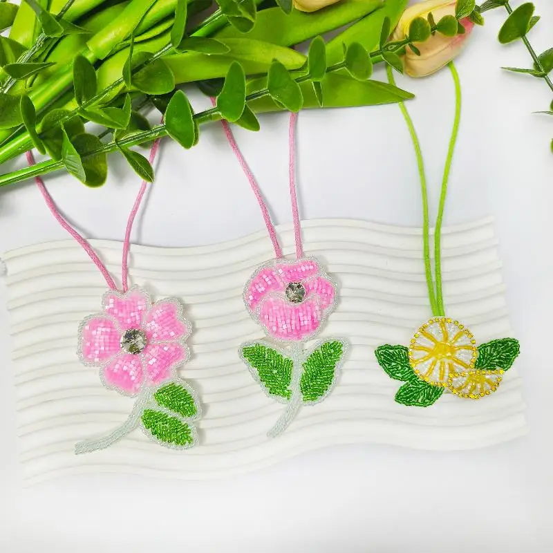 แผ่นปะรูปดอกไม้รูปปลาดาวประดับเพชร ทำมือ เหมาะสำหรับตกแต่งเสื้อผ้า พวงกุญแจ และกระเป๋า