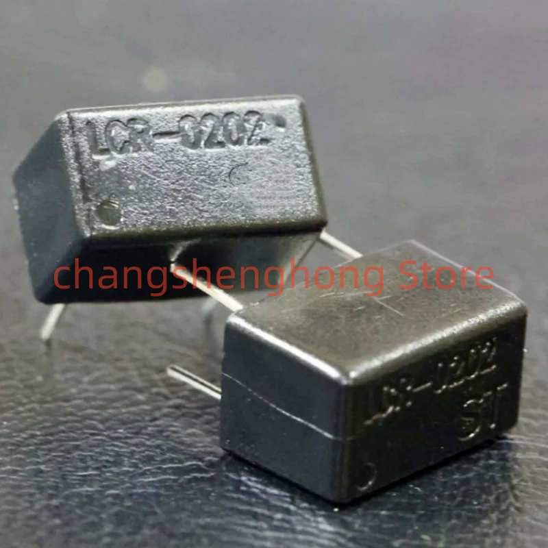 2pcs  New original    LCR-0202   LCR0202  DIP4
