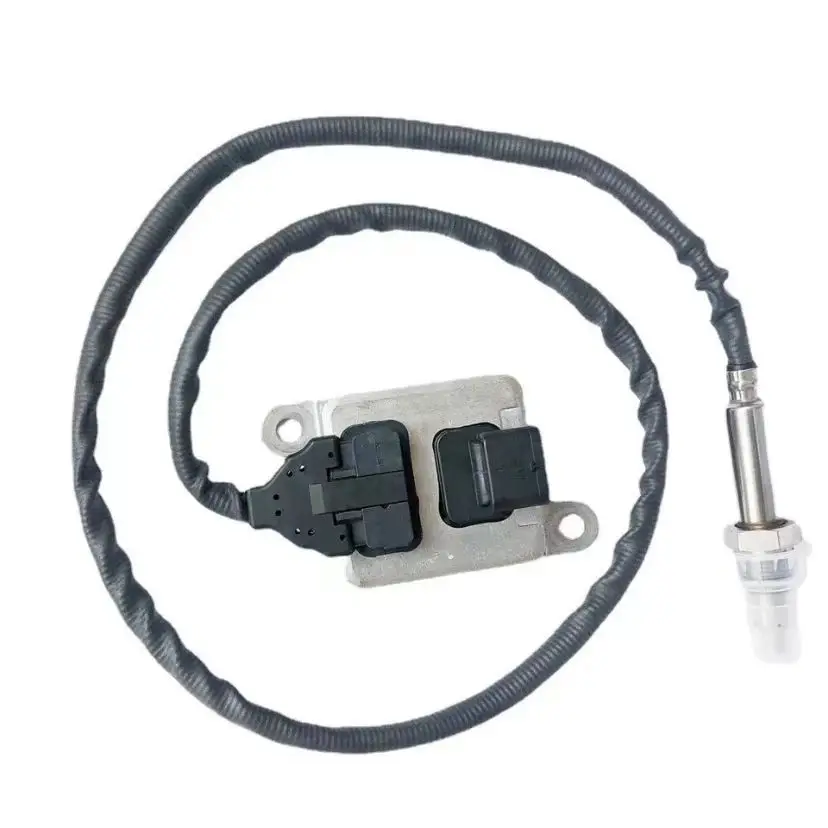 The factory sells a brand new nitrogen oxygen sensor A0009053603 5WK96683D suitable for vehicle models