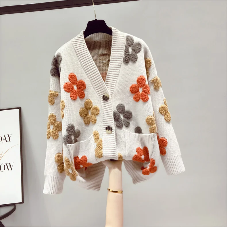 2023 spring and autumn fashion new women\'s knitted long-sleeved v-neck sweater cardigan jacket women loose western style