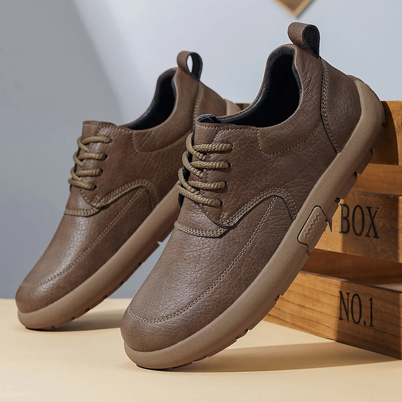 

Leather Mens Hiking Shoes Lace Up Outdoor Off-road Shoes Thick-soled Wear-resistant Sneakers Retro Man Treking Footwear