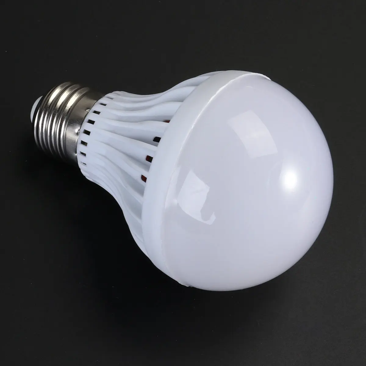 

7W E27 220V Sound Light Sensor LED Bulb Auto on Off Lamp for Corridor Stair Garage Garden Yard