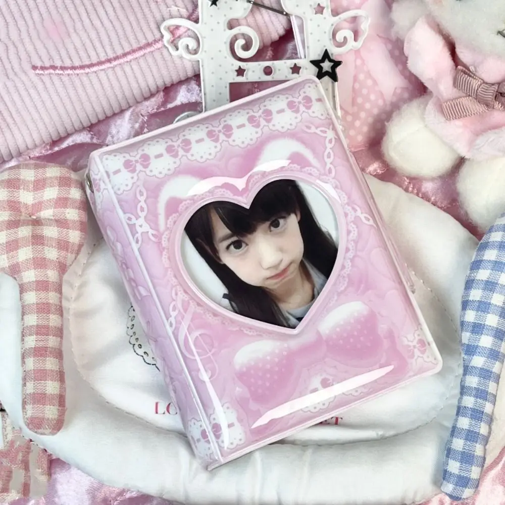 Niedliches rosafarbenes Liebesbogen-Kartenalbum, 7,6 cm, Mini mit 16 internen Seiten, Idol-Karte, Sammelbuch, PVC-Sammelkartenalbum, Postkartenbuch